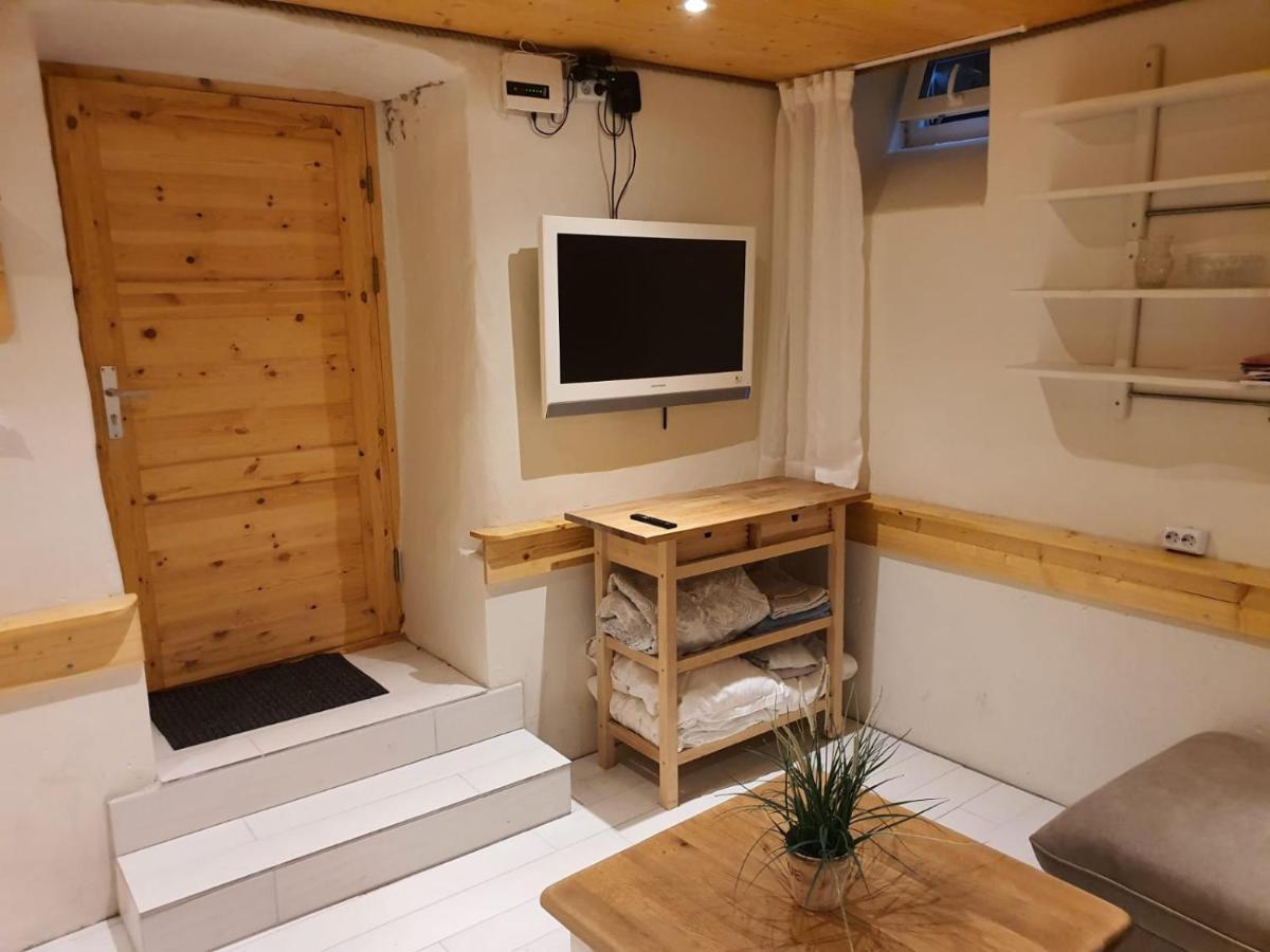 City Center Basement Studio Tallin Zewnętrze zdjęcie